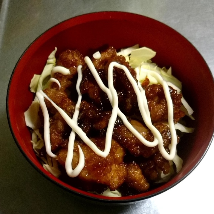 簡単！ピリ辛マヨ唐揚げ丼